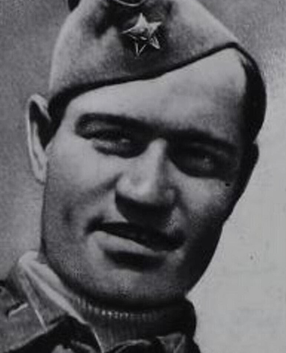 Василий Разумов