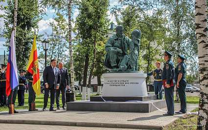 Губернатор Игорь Руденя поздравил работников пожарной охраны Тверской области - новости Афанасий