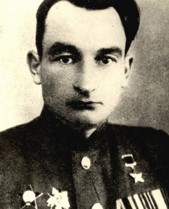 Александр Бросалов