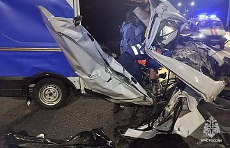 На М11 ночью в Тверской области столкнулись легковушка и грузовик - новости Афанасий