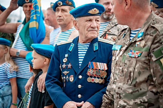 В Твери отметили День Воздушно-десантных войск - новости Афанасий