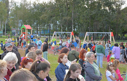 На Молодежном бульваре открылся новый сквер - новости Афанасий