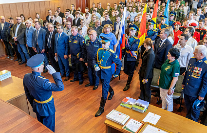 Выпускникам военного учебного центра при ТвГТУ вручили военные билеты - новости Афанасий