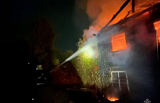 В Ржеве дознаватели МЧС выясняют, из-за чего ночью загорелась «заброшка» В Ржеве дознаватели МЧС выясняют, из-за чего ночью загорелась «заброшка» - новости Афанасий