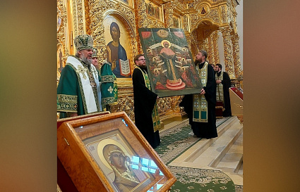 В Ржев вернулась икона Божьей Матери, пострадавшая от снаряда в годы войны - новости Афанасий