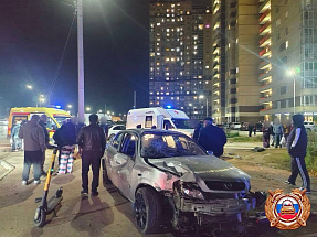Автомобиль сбил четверых людей на остановке в Твери Автомобиль сбил четверых людей на остановке в Твери - новости Афанасий