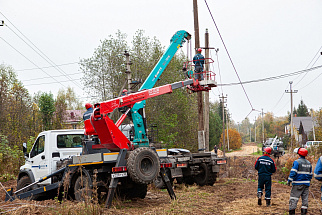 В Тверской области энергетики повысили надежность электроснабжения 419 населенных пунктов - новости Афанасий