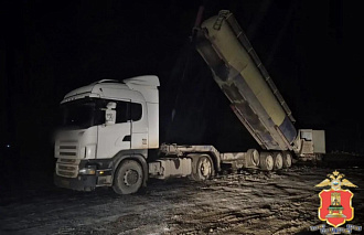 Под Бежецком водитель тайно вывез с предприятия крупную партию комбикорма - новости Афанасий