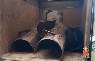 Трое молодых людей украли с фермы в Конаковском районе кормушки для скота - новости Афанасий