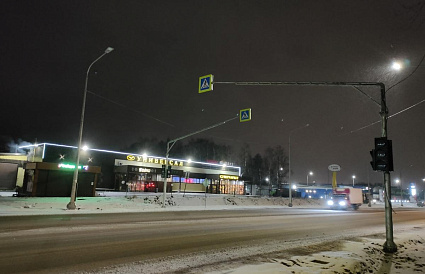 На улице Шишкова в Твери установили светофор и обозначили пешеходный переход - новости Афанасий