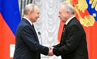 Владимир Путин вручил медаль Героя Труда  Виктору Игнатову - новости Афанасий