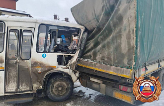 Восемь человек пострадали в ДТП в поселке Элеватор в Твери - новости Афанасий