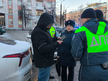 Житель Твери сразу заплатил 64 штрафа, лишь бы не лишиться автомобиля - новости Афанасий