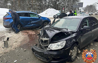 На перекрестке в Кимрах произошло ДТП с пострадавшей - новости Афанасий