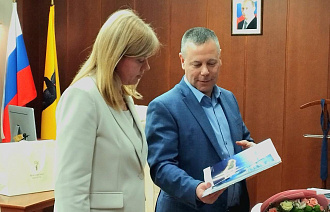 Михаил Евраев и Елена Лапина обсудили вопросы безопасности продукции в Ярославском регионе - новости Афанасий