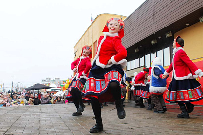 В Твери проходят народные гулянья в честь Масленицы - новости Афанасий