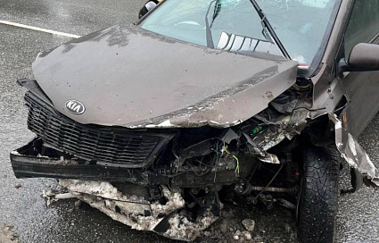 На М11 в Тверской области двое пострадали после наезда авто на ограждение - новости Афанасий