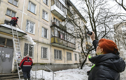 В Тверской области проверяют качество расчистки дворов и крыш домов от снега - новости Афанасий