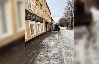 Женщина госпитализирована после падения наледи в Вышнем Волочке - новости Афанасий