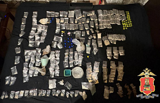 Двое супругов и их подруга сняли квартиру в Твери под склад наркотиков - новости Афанасий