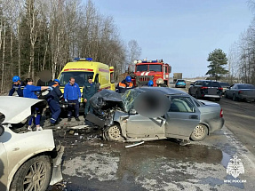 Под Тверью произошло жесткое столкновение двух автомобилей - новости Афанасий