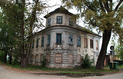 В Осташкове продают помещения в старинном доме с башенкой - новости Афанасий