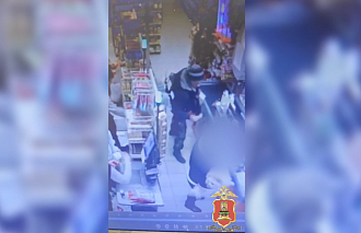 Житель Торжка попал в полицию, не решившись вернуть выпавшие в магазине деньги - новости Афанасий