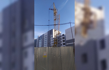 Обрушение стрелы крана в Твери попало на видео  - новости Афанасий