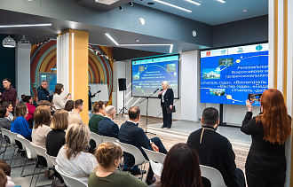 Глава Тверской области отметил ключевую роль педагога в образовательном процессе - новости Афанасий