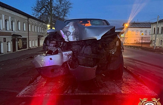 Водитель снес столб в Старице - новости Афанасий