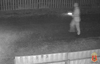 В Тверской области пьяный мужчина бросил соседям во двор зажжённую петарду - новости Афанасий