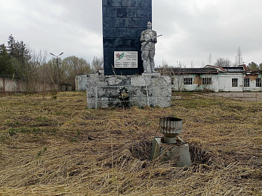 В Торжке началась проверка по факту разрушающегося памятника героям ВОВ - новости Афанасий