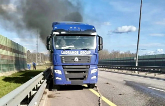 Под Тверью на М11 огнеборцы спасли грузовик от уничтожения - новости Афанасий