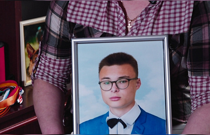 «Мой сын виноват лишь в том, что сел на мотоцикл». Ужесточения наказания для виновного в ДТП добилась мама погибшего подростка - новости Афанасий
