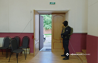 Жителей Москвы обвиняют в помощи нелегальным мигрантам в Тверской области - новости Афанасий