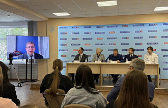 Андрей Манойло: мошенники помогают иностранным спецслужбам вербовать россиян - новости Афанасий