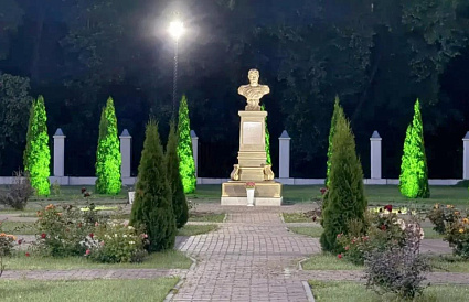 В Твери подсветили памятник Николаю II - новости Афанасий