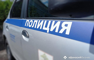 В Молоково две подруги пытались вынести из магазина вино и водку под одеждой - новости Афанасий