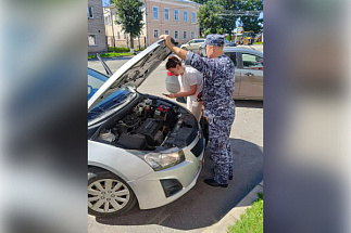 В Кашине помогли застрявшей на дороге туристке - новости Афанасий