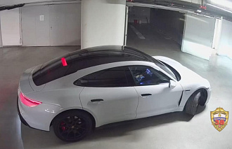 Житель Тверской области разбил чужой Porsche на мойке, где работал - новости Афанасий