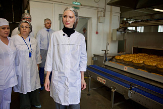 Алёна Аршинова: Выросли поколения жителей, для которых вкус этого хлеба знаком с детства - новости Афанасий