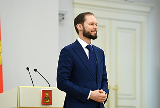 Виталий Королев поздравил победителей федеральной премии за достижения в педагогической деятельности - новости Афанасий