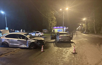 У АЗС на Громова в Твери столкнулись два автомобиля - новости Афанасий