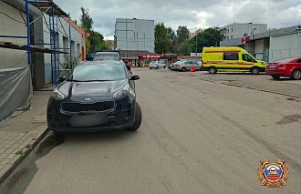 5-летний мальчик попал под колеса кроссовера в Твери - новости Афанасий
