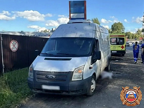 Пенсионерка погибла под колесами микроавтобуса в Твери - новости Афанасий