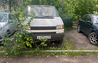Из Заволжского района Твери эвакуируют брошенный автомобиль - новости Афанасий