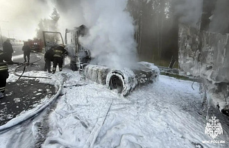 На М11 под Тверью загорелась фура во время движения - новости Афанасий