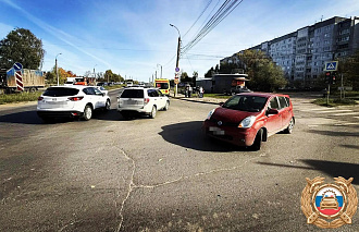 В Твери на съезде с Красинского моста столкнулись легковушки - новости Афанасий