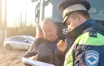 ГАИ и Ространснадзор в Тверской области за два дня проверили сотни грузовиков - новости Афанасий